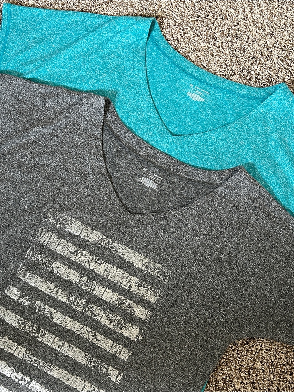 Set of 2 tek gear Short Sleeve V-Neck Tees | Heather Black & Aqua